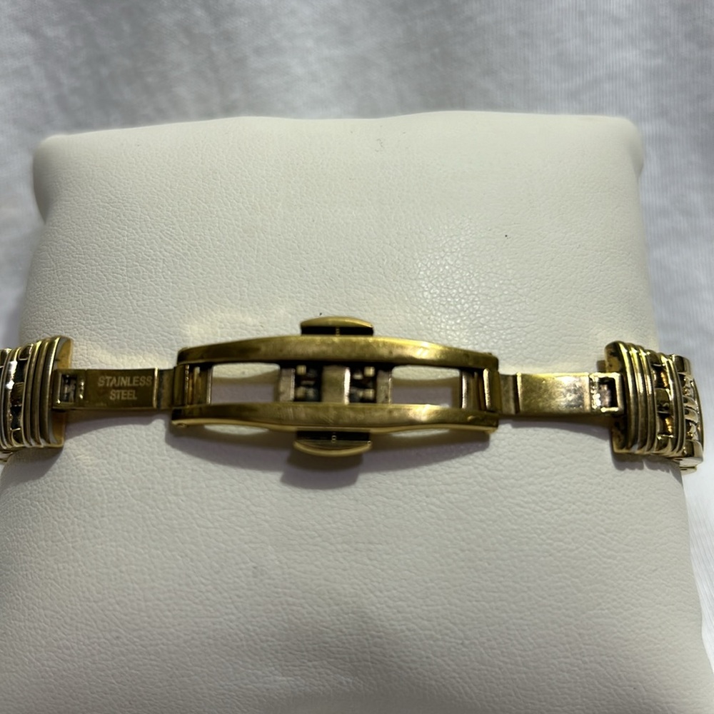 Women’s Gold Watch - Picture 3 of 10